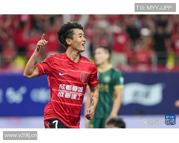 成都足球队实力飙升创造历史新高排名引发关注与期待